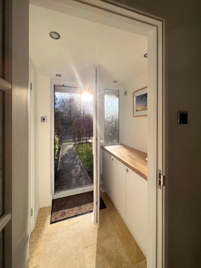 Vila Bright & Cosy - Jacuzzi - Log Burner - King Beds Tangmere Exteriér fotografie